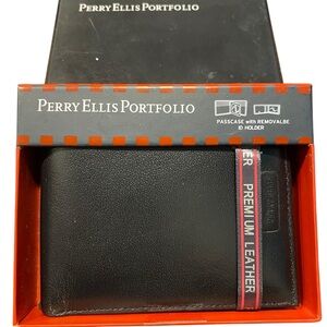 Perry Ellis Black Leather Bifold Wallet Vintage